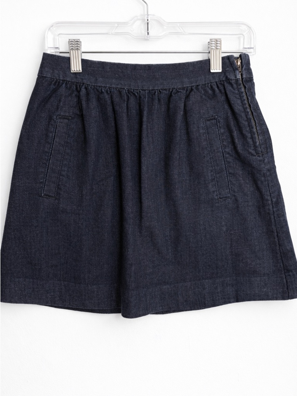 J.Crew Dark Wash Denim Mini Skirt Size 2 Pockets Zip Closure